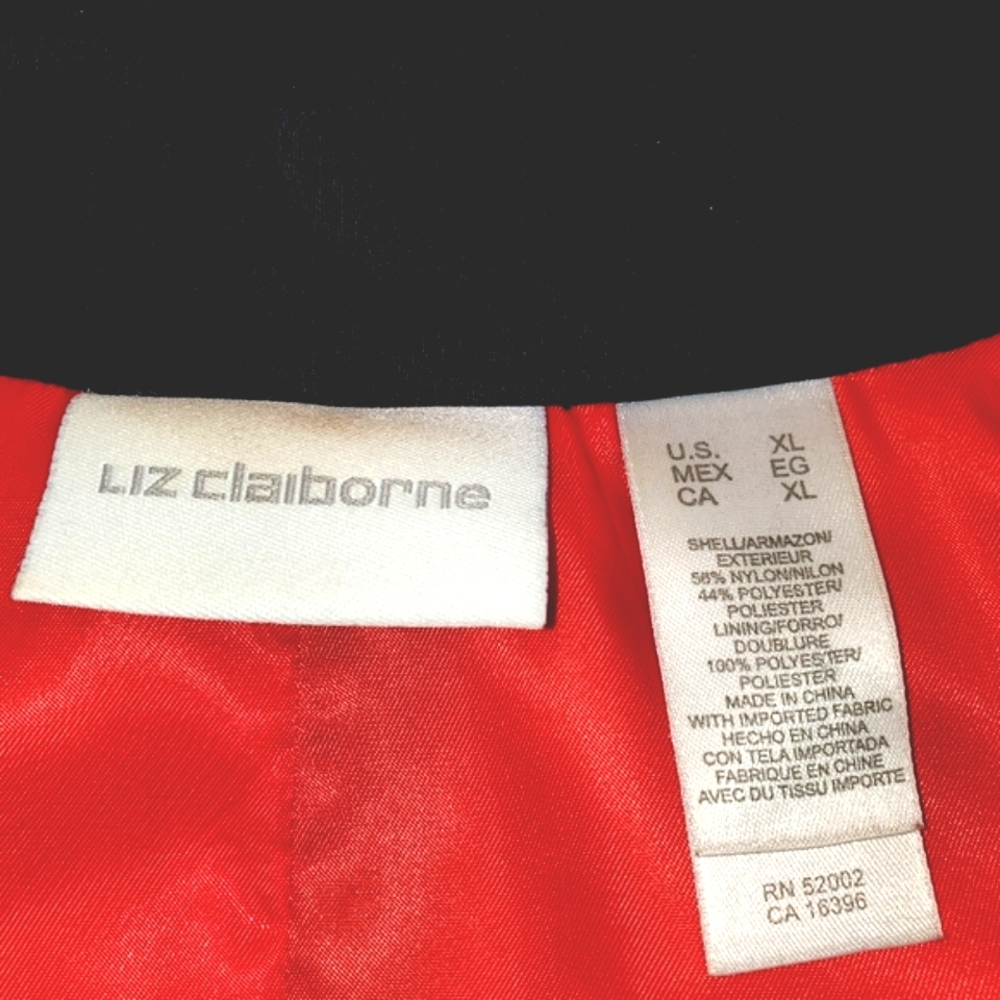 Liz Claiborne Vest jacket lightweight. - Picture 7 of 7